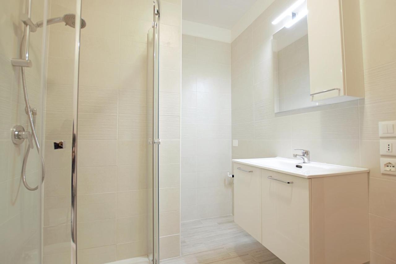 Condominio Luna 1 Линяно Сабиадоро Екстериор снимка